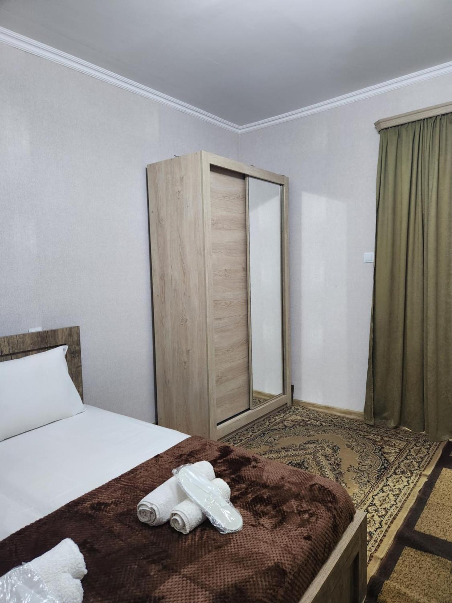 Nonaapartanent Tbilisi Esterno foto